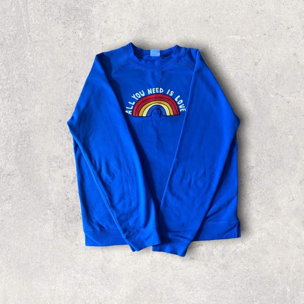 Hanna Andersson’s Embroidered “All You Need Is Love” Crewneck